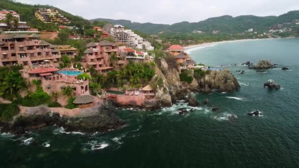 Zihuatanejo Mexico Beach Mountains Och Ocean View Hotels — Stockvideo