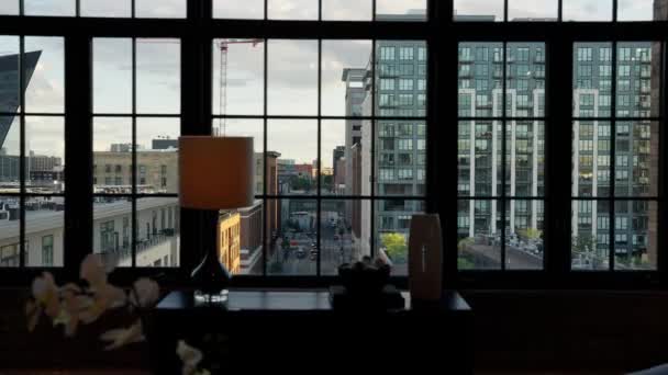 Push Shot Shot City Street Windows Apartment Building Downtown — Stock Video