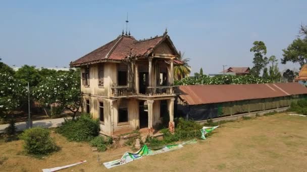 Στοιχειωμένο Σπίτι Του Νησιού Koh Dach Στο Wat Sameakki Kbal — Αρχείο Βίντεο