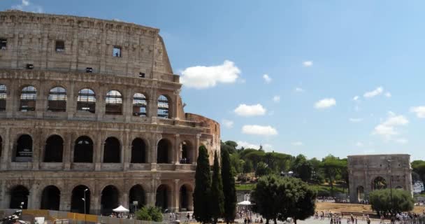Coliseo Arco Constantino Turistas Visitan Coliseo Roma Italia — Vídeos de Stock
