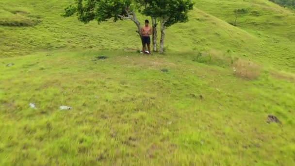 필리핀 레이테의 토마스 밑에서 평화서 모습을 셔츠를 — 비디오