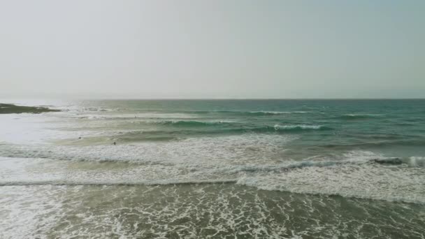 Widok Morze Surferów Medano Teneryfa Wyspy Kanaryjskie Strzał Drona — Wideo stockowe