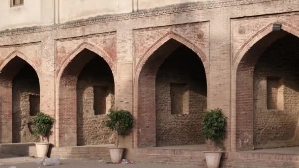 Rij Van Bakstenen Werkbogen Bij Masjid Wazir Khan Lahore — Stockvideo