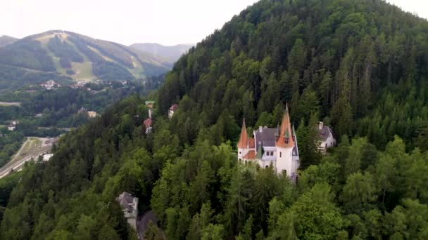 Kastil Seperti Bangunan Pegunungan Alpen Austria — Stok Video