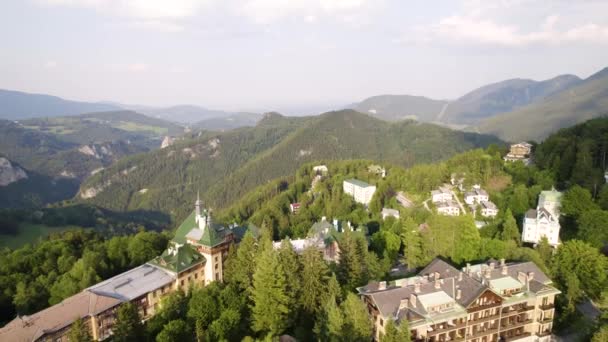 Puncak Gunung Pegunungan Alpen Hotel Chalet Dan Resor Musim Panas — Stok Video