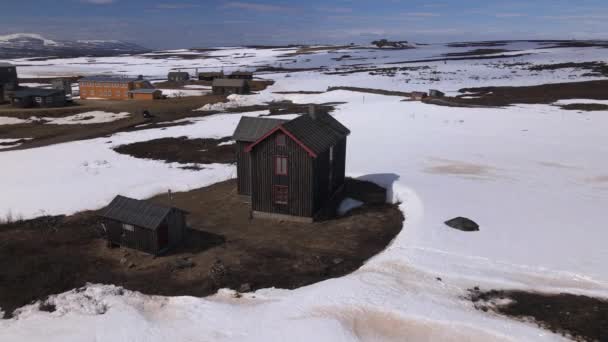 Filmagem Aérea Antiga Casa Storwartz Roros Paisagem Inverno Noruega — Vídeo de Stock