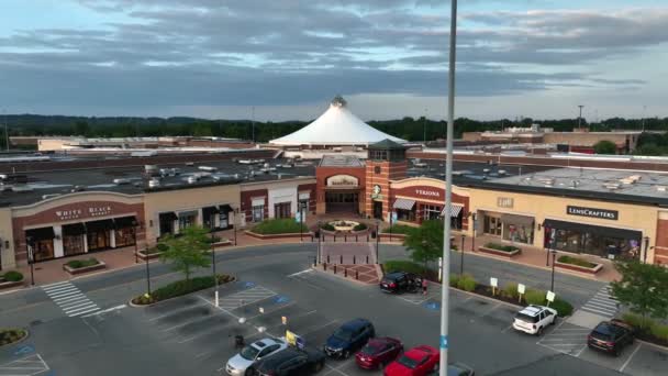 Aerial Shot American Mall Exterior Large Shopping Center Beautiful Sky — Stock Video