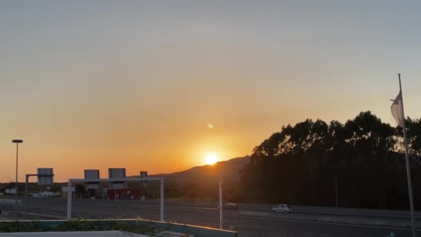 Enorme Tramonto Dietro Montagna Con Grandi Colori Del Cielo Cascais — Video Stock