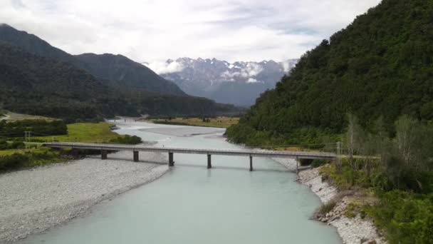 Bro Över Isälven Och Höga Sydalperna Nya Zeeland Aerial Natursköna — Stockvideo