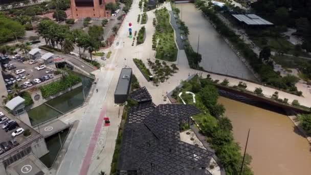 Flygfoto Över River Park Medellin Colombia Downtown — Stockvideo