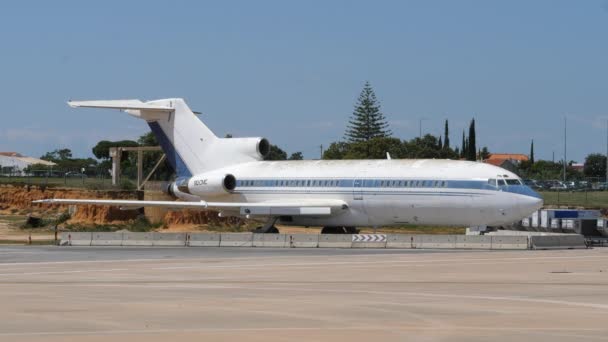 Vista Estática Del Boeing B727 Cmc Aviones Incautados Aeropuerto Faro — Vídeos de Stock