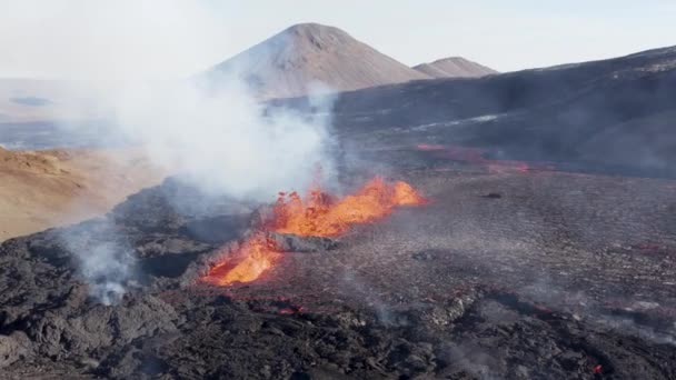 Aktive Spalte Die Extrem Heiße Geschmolzene Lava Aus Der Luft — Stockvideo