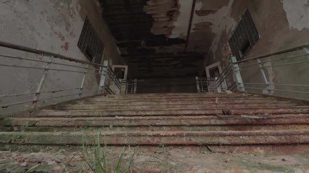 Знімки Зниклої Головної Сходової Клітки Покинутій Старій Школі Eerie Haunted — стокове відео