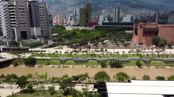 Vista Aérea Las Coloridas Piedras Apiladas Parque Fluvial Parques Del — Vídeos de Stock