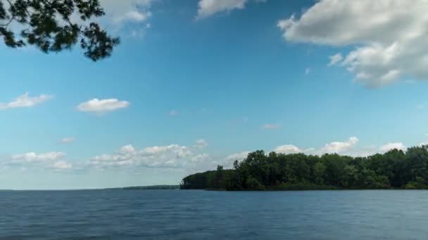Timelapse Days Heavy Winds Heavenly Clouds Gorgeous Blue Sky Lakeside — Stock Video