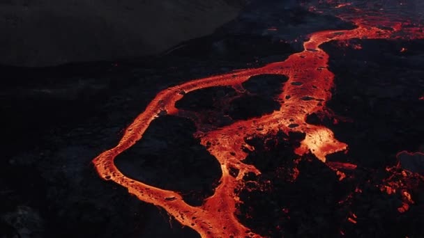 Dlouhá Červená Horká Lávová Řeka Údolí Meradalir Během Sopečné Erupce — Stock video