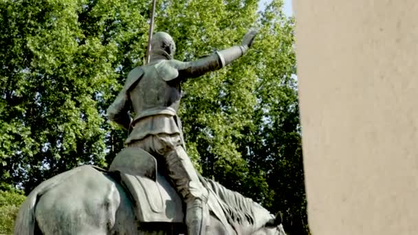 Scultura Bronzo Don Chisciotte Una Giornata Sole Plaza Espaa Madrid — Video Stock