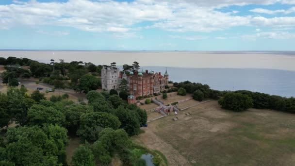 Bawdsey Manor Suffolk Drone Luchtfoto Panning Schot — Stockvideo