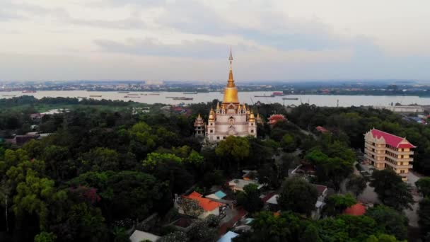 Ozdobný Buddhistický Chrám Minově Městě Buu Long Pagoda Letecký — Stock video