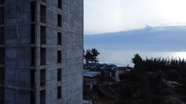 Ein Verlassenes Gebäude Einem Strand Vietnam Drohnenschuss Aus Der Luft — Stockvideo