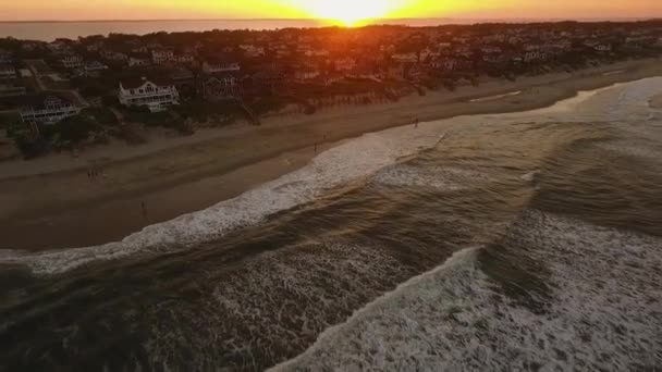 Drohnenaufnahmen Des Sonnenuntergangs Äußeren Ufer — Stockvideo