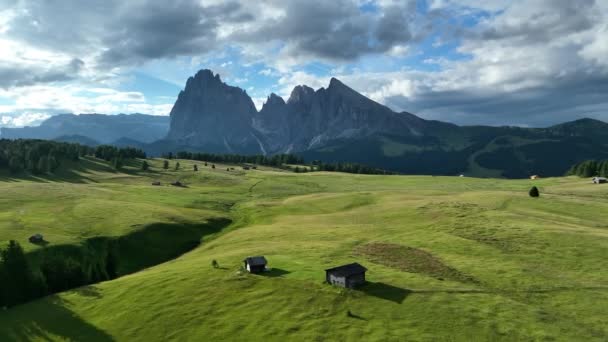 Vista Incrível Sobre Dolomites Pico Com Caminho Caminhada Que Leva — Vídeo de Stock