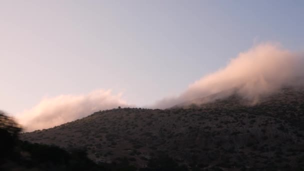 Colpo Corsa Belle Montagne Sotto Nebbia Mattino Colpo Incredibile Bella — Video Stock