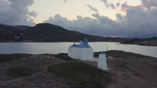 Aérienne Église Orthodoxe Grecque Saint Alexandre Sur Une Petite Île — Video