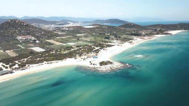 Clipe Drone Cinematográfico Voando Alto Sobre Uma Praia Tropical Grécia — Vídeo de Stock