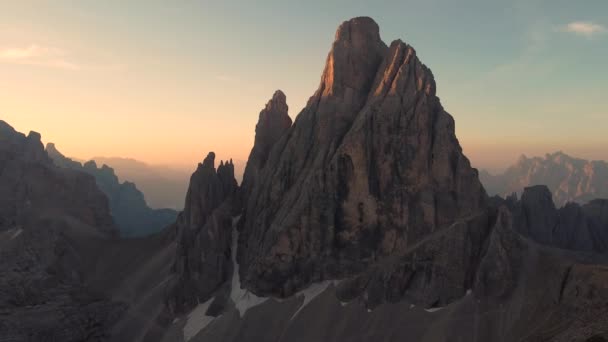 Fantastisk Antenn Drönare Skott Imponerande Och Enorm Klippformation Dolomiterna Norra — Stockvideo