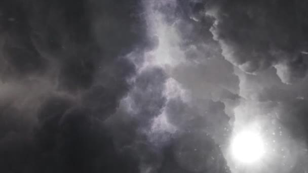 Nuvens Escuras Cobrindo Raios Sol Brilhante — Vídeo de Stock