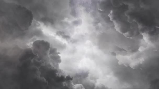 Visão Uma Tempestade Que Atinge Uma Nuvem Cumulonimbus Aproximando — Vídeo de Stock