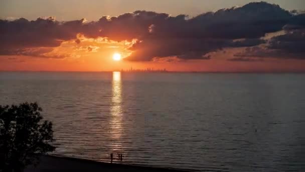 Sunset Timelapse Sun Drops Chicago Skyline Mint Látható Michigan Túloldalán — Stock videók