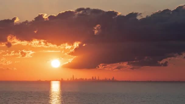 Ηλιοβασίλεμα Timelapse Του Ήλιου Που Πέφτει Κάτω Και Πίσω Από — Αρχείο Βίντεο