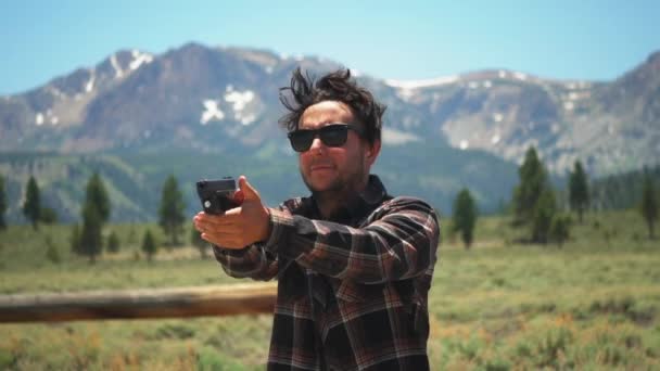 White Man Aims Fires Glock 9Mm Pistol Stunning Mammoth Lakes — Stock Video