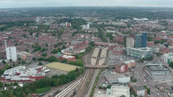 Drone Skott Rakt Över Leicester Tågstation — Stockvideo