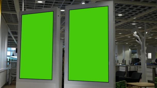 Ruch Sekcji Dekoracji Wnętrz Billboard Zielonym Ekranem Wewnątrz Sklepu Ikea — Wideo stockowe