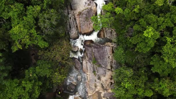 Аэросъемка Водопада Тан Садет Панган Таиланд Статический Вид Красивый Водопад — стоковое видео