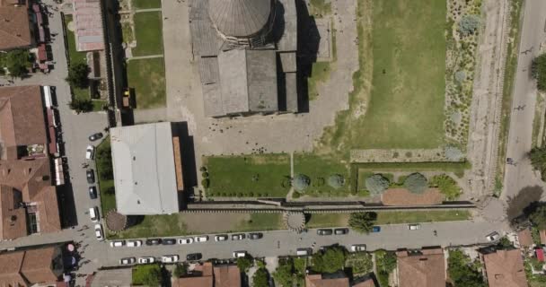 Vue Aérienne Cathédrale Svetitskhoveli Avec Nombreux Pèlerins Pendant Été Mtskheta — Video