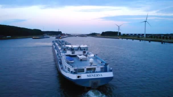 Aerial Stern View Minerva Liquid Tanker Ship Overcast Blue Day — стокове відео