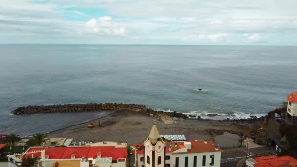 Drone Sobre Praia Fim Sol Com Céu Azul Mar Ilha — Vídeo de Stock