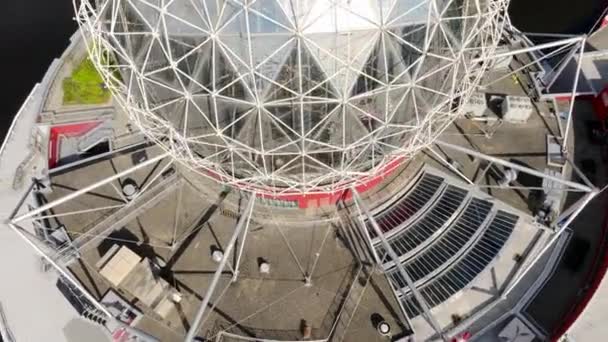 Science World Geodesic Dome Külső Nézete Creekside Vancouverben Kanadában — Stock videók