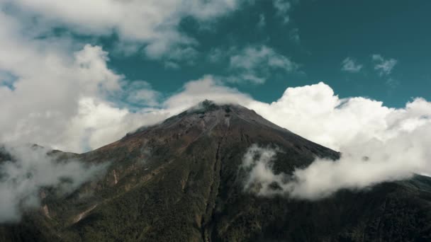 Białe Chmury Nad Wulkanem Tungurahua Ekwadorze — Wideo stockowe