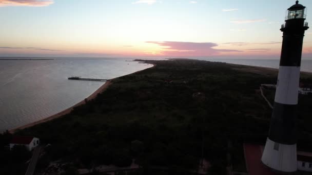Повітряний Вид Маяк Вогняного Острова Лонг Айленді Штат Нью Йорк — стокове відео