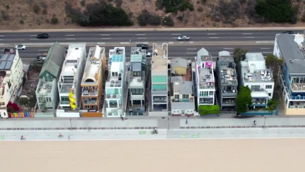 Luxusvillen Strand Von Santa Monica Entlang Des Radwegs Und Des — Stockvideo