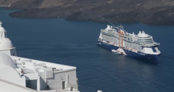 Mega Crucero Océano Mar Edificios Blancos Lujo Viajes Fira Santorini — Vídeos de Stock