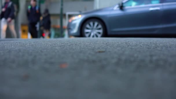 Desfocado Pessoas Tráfego Nas Ruas Nova York Eua Baixo Rastreamento — Vídeo de Stock
