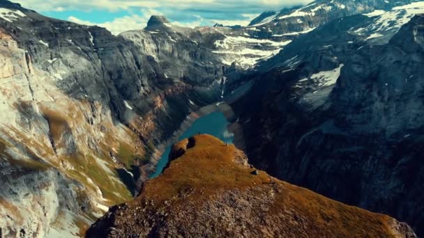 Lugar Campamento Alto Con Una Hermosa Vista Del Lago Rodeado — Vídeos de Stock