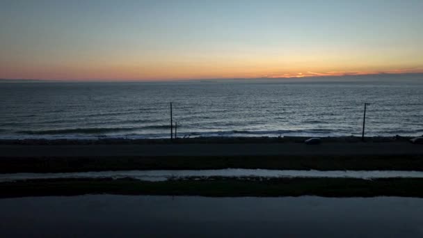 Drone Disparo West Beach Carretera Whidbey Island Atardecer — Vídeo de stock