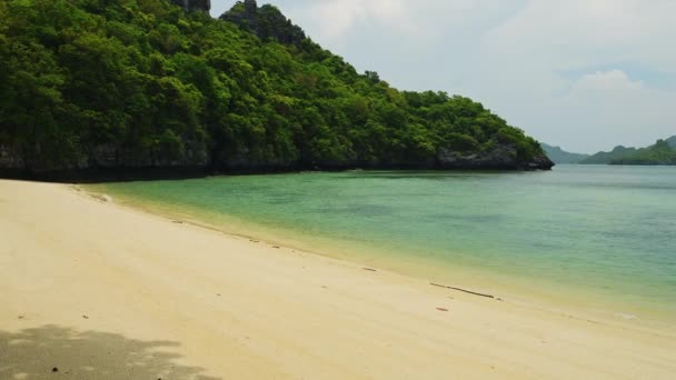 Beautiful Tropical Beach Thailand White Sand Turquoise Sea Water Scenery — Vídeo de stock